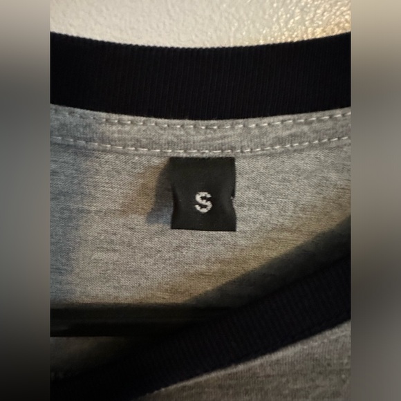 Les Miserable Baseball Shirt from London Show. - Picture 2 of 4